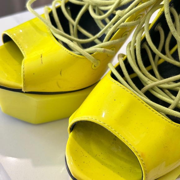 JENNIFER CHOU PLATFORM HIGH HEEL TOPANGA - Picture 10 of 13